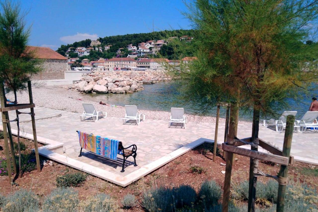 Apartments With A Parking Space Jelsa, Hvar - 8746 Елса Экстерьер фото