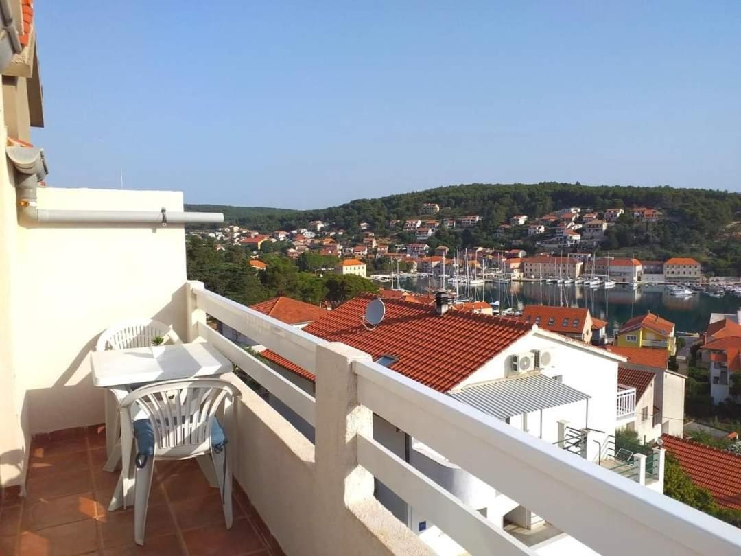 Apartments With A Parking Space Jelsa, Hvar - 8746 Елса Экстерьер фото